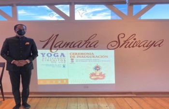 In the run-up to the upcoming IDY, Ambassador Abhishek Singh addressed an online yoga event organized by the Shiva Temple, Caracas
